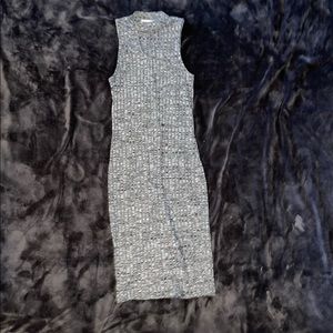 High collar sleeveless dress with cut out